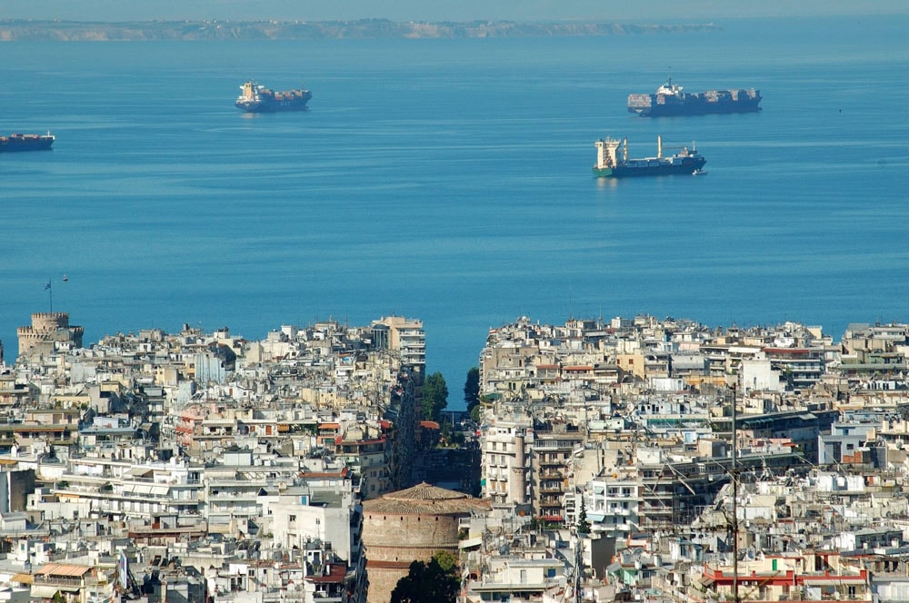 Beautiful-view-the-city-of-thessaloniki-greece-1600x1063-min