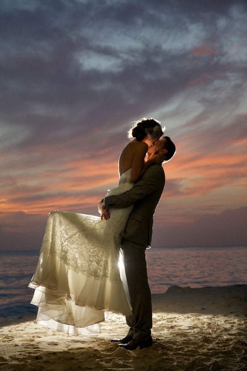 melhores-fotos-de-beijo-no-casamento-casarpontocom (21)