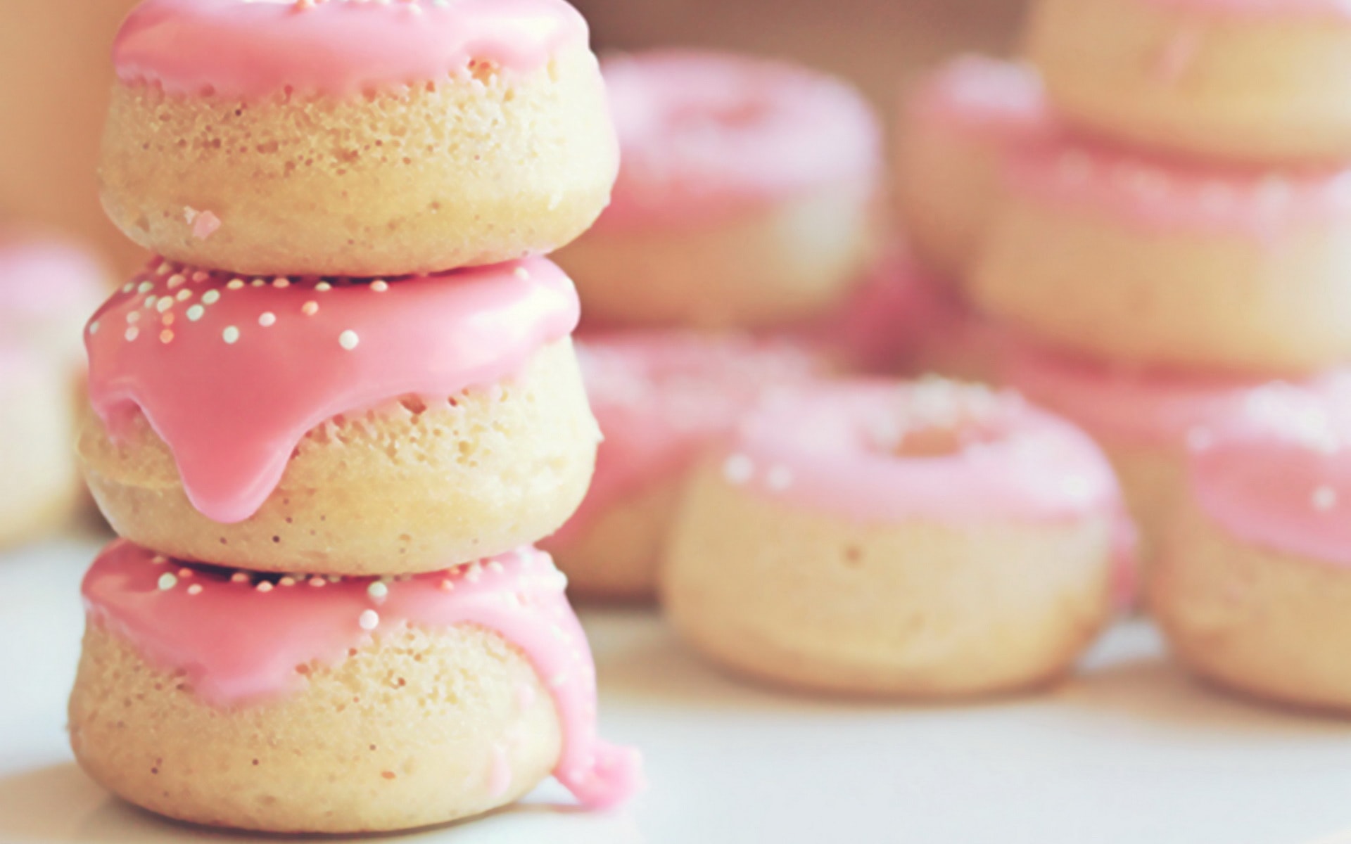 sobremesa-rosa-cha-de-panela-donuts-min