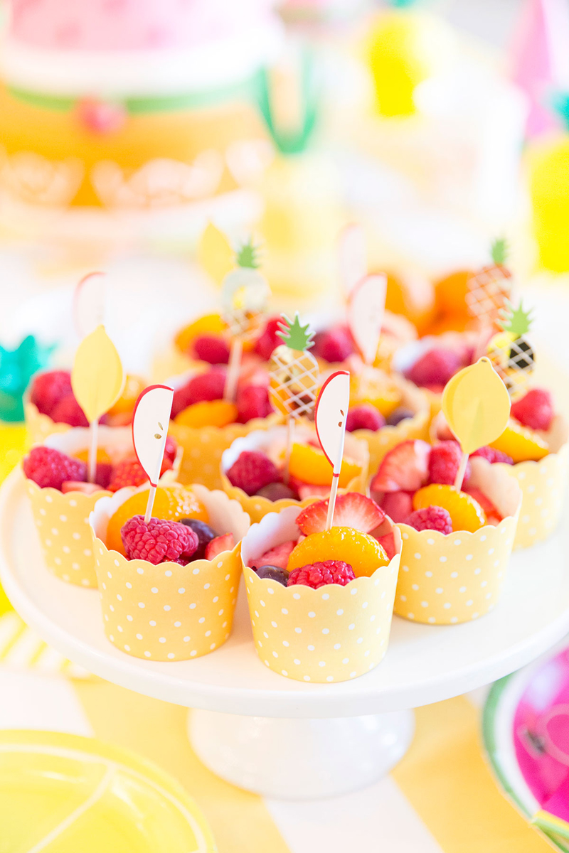 cute-fruit-cups-for-birthday-party